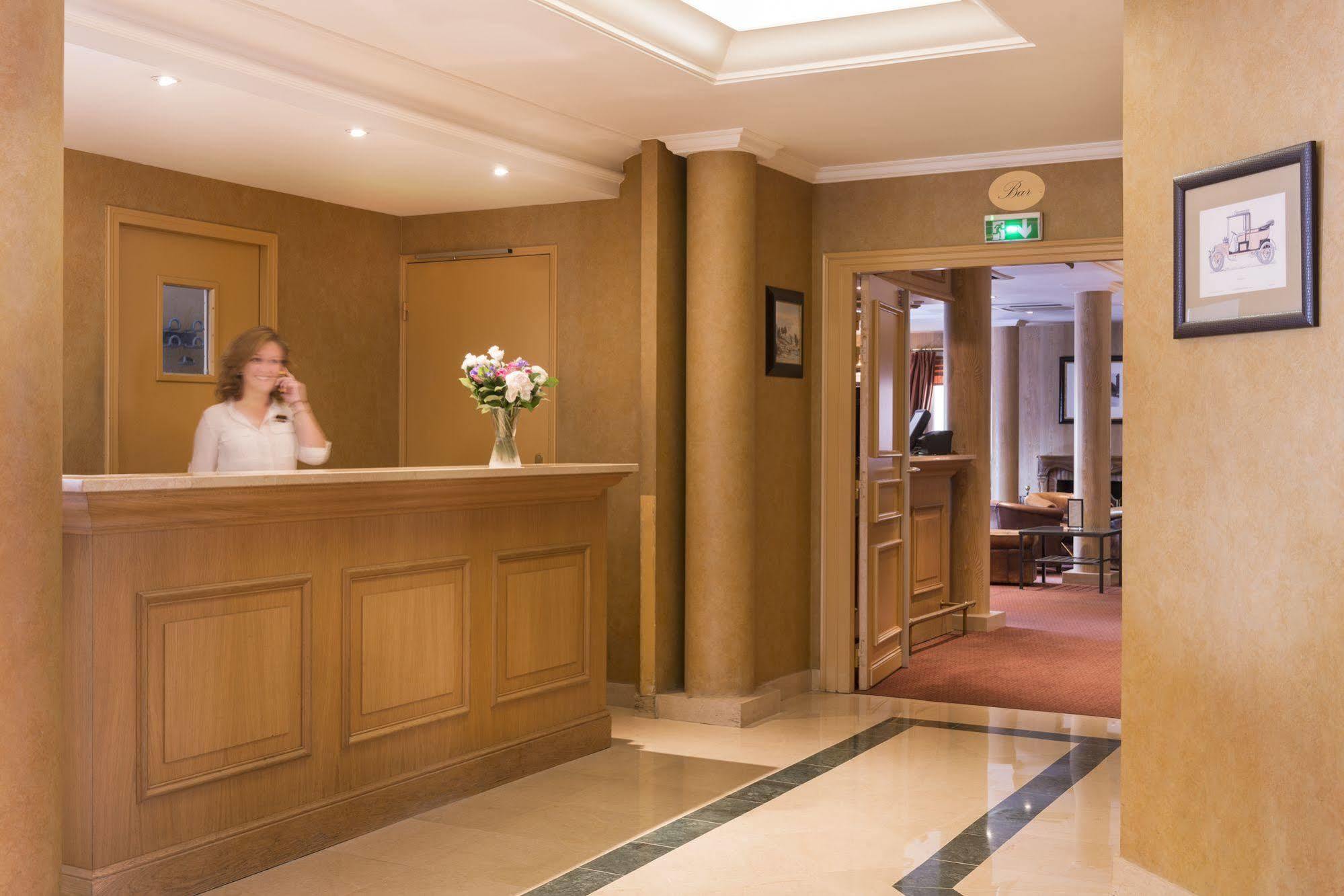 Le Plessis Grand Hotel Bagian luar foto